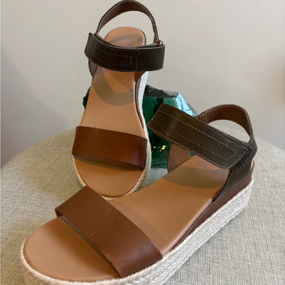 Sorel Cameron Platform Sandals - image 2